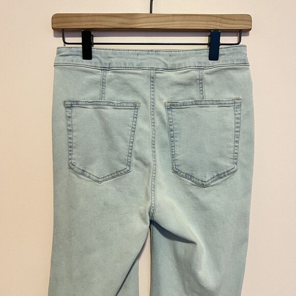 Free People We The Free Youthquake Crop Flare Jeans in Bleach Out Blue Size 26 - Picture 11 of 11